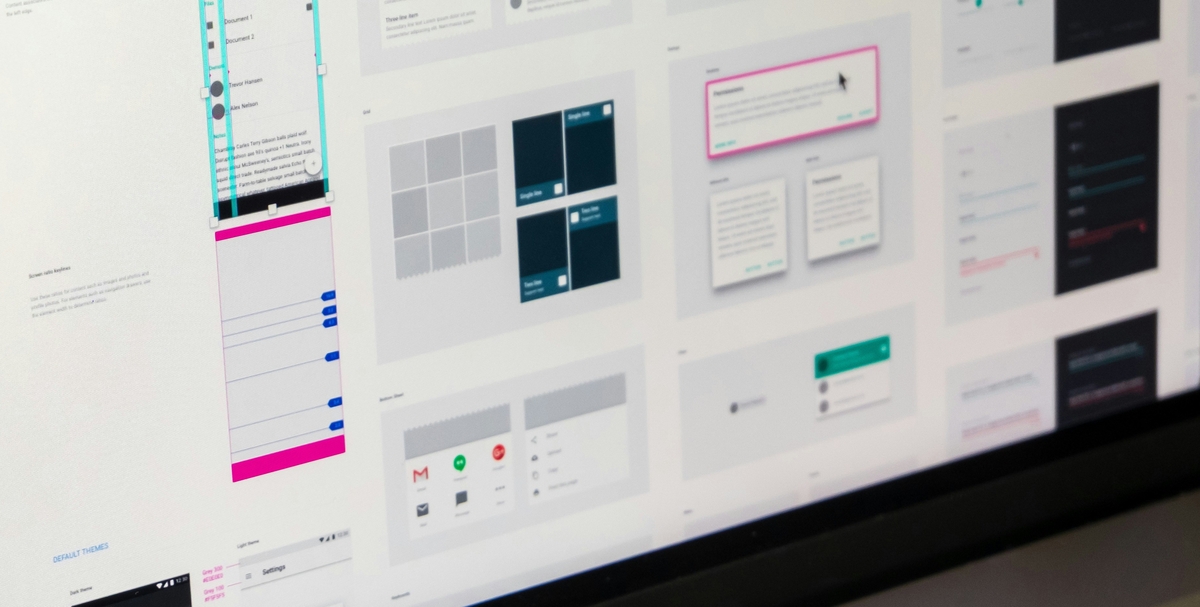 Tijdelijke werkruimte-achtergrond (Windows-stijl bloom). U kunt deze afbeelding later vervangen in de projectassets.
